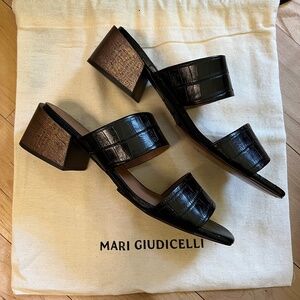 Mari Guidacelli sandals